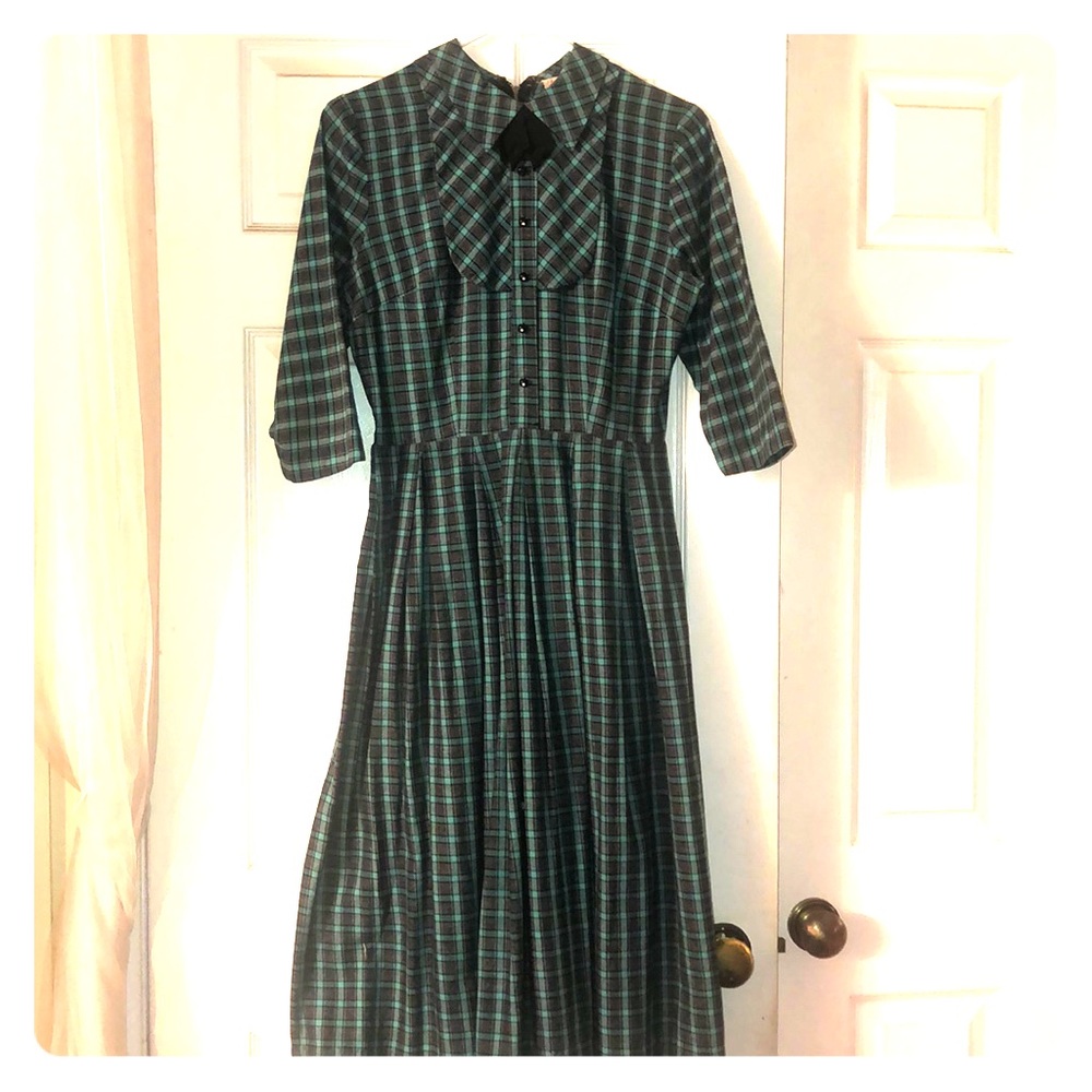 True Vintage swing dress 🖤